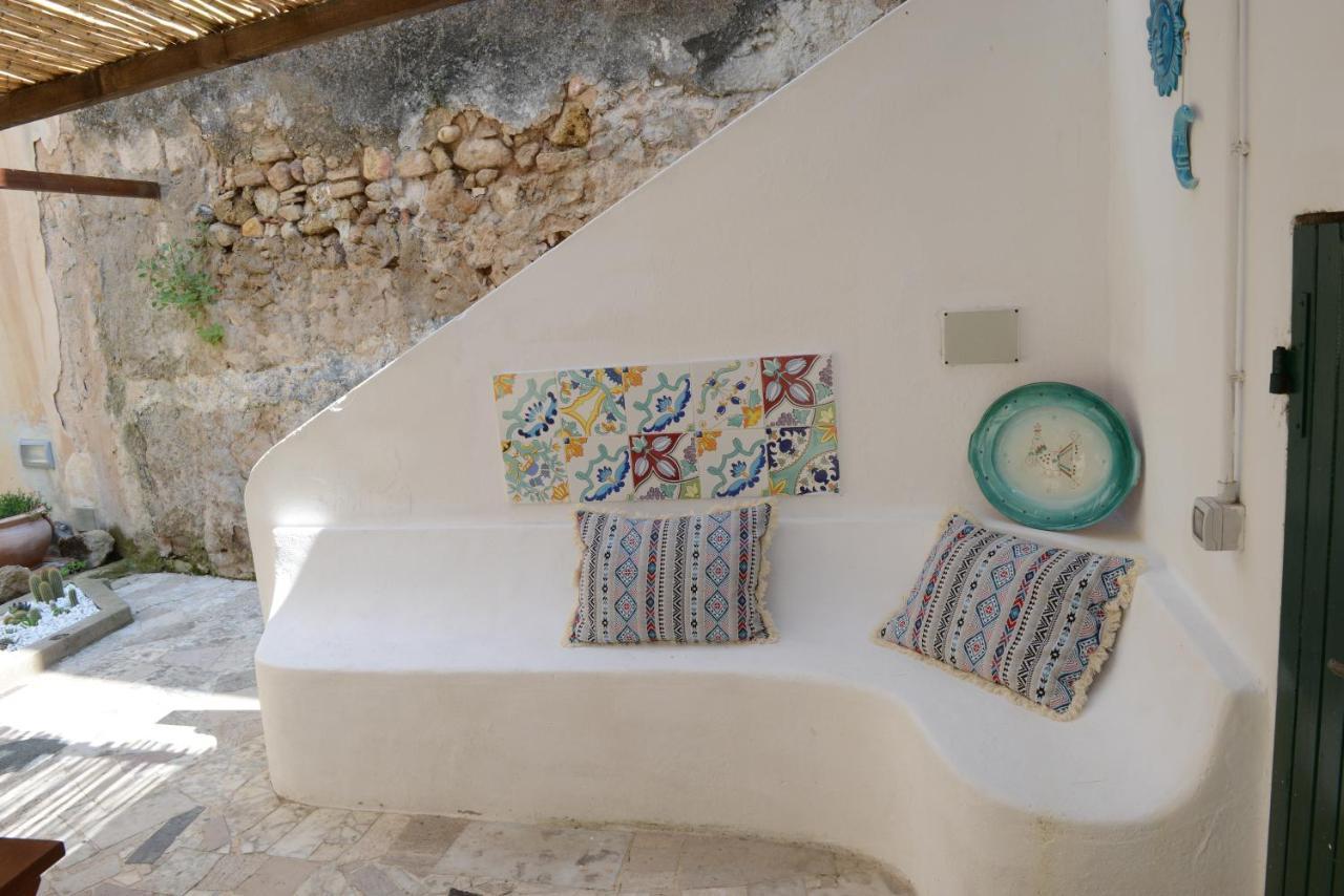 Old Town Secret Garden Apartment Alghero Ngoại thất bức ảnh